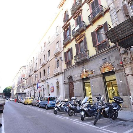 Izzhome City Center Cozy Cagliari Extérieur photo