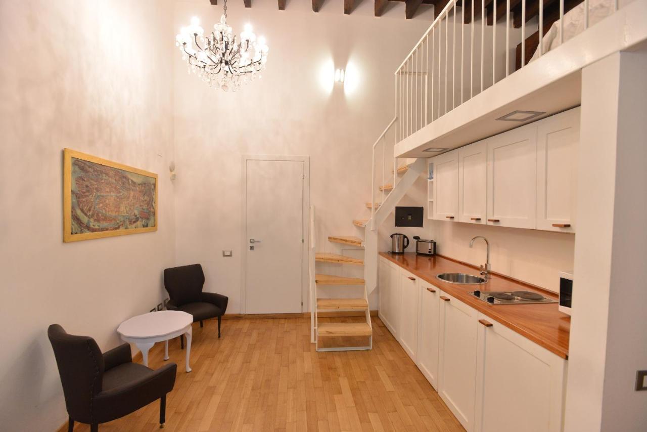 Izzhome City Center Cozy Cagliari Extérieur photo