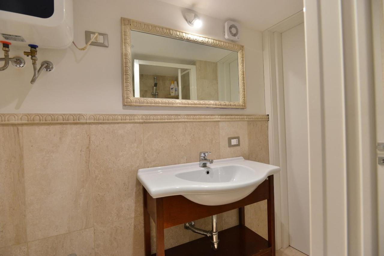 Izzhome City Center Cozy Cagliari Extérieur photo