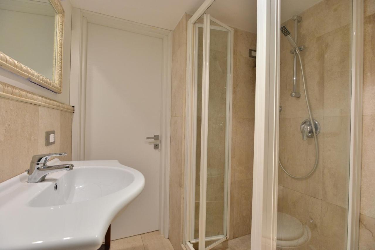 Izzhome City Center Cozy Cagliari Extérieur photo