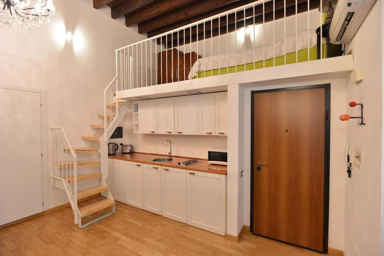 Izzhome City Center Cozy Cagliari Extérieur photo